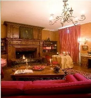 לינה וארוחת בוקר Chateau De Sarceaux