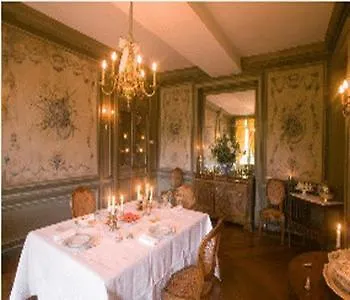 לינה וארוחת בוקר Chateau De Sarceaux Valframbert